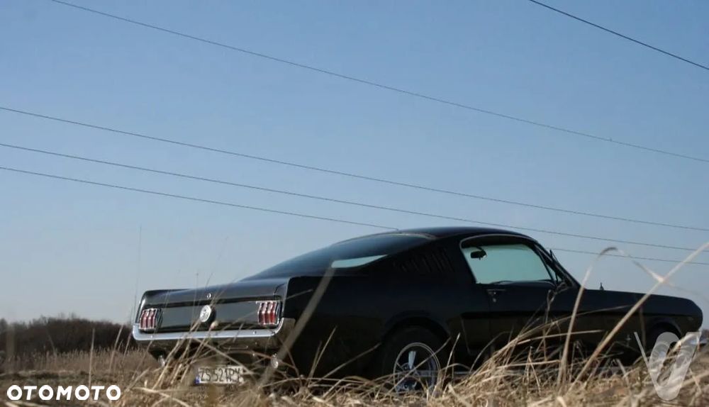 Ford Mustang - 13