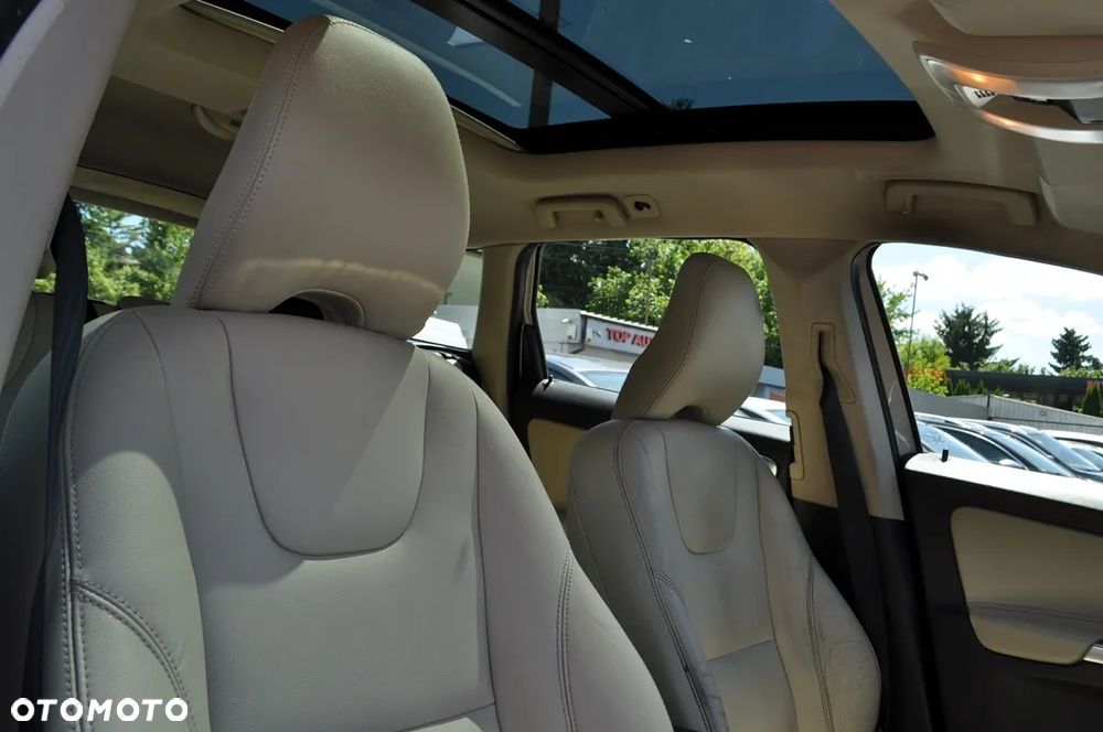 Volvo XC 60 D4 AWD Summum - 31