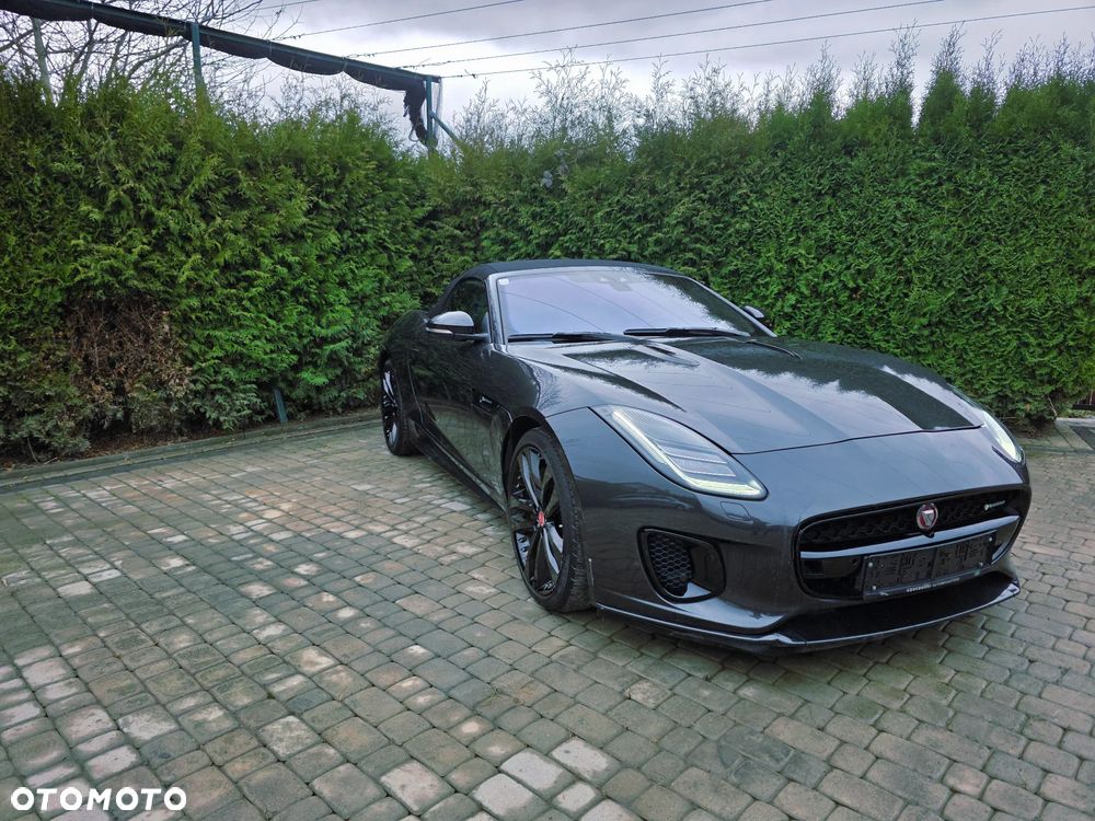 Jaguar F-Type P300 R-Dynamic - 1