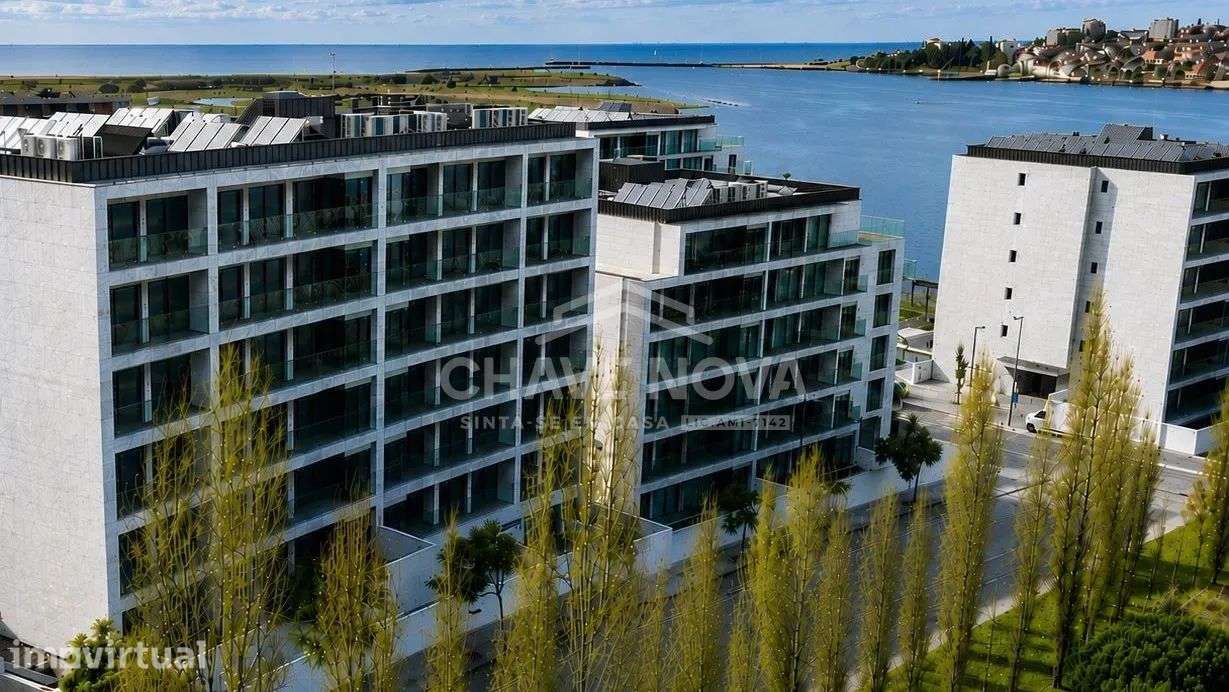 Apartamento T2 Novo Último Piso c/2 Lugares de Garagem em Canidelo - Grande imagem: 4/25