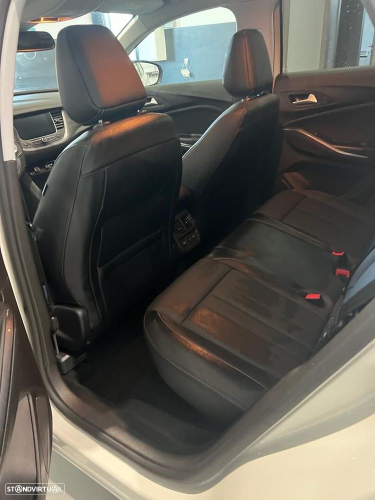 Opel Grandland X 1.2 T Ultimate AT - 6