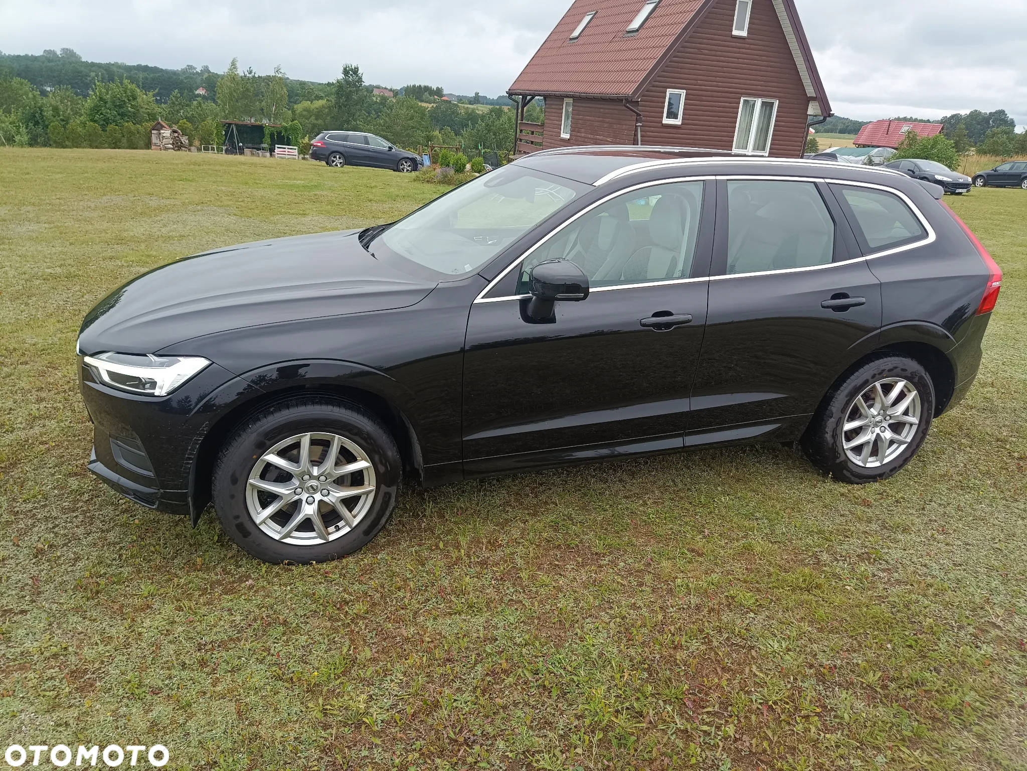 Volvo XC 60 D4 Momentum Pro - 3