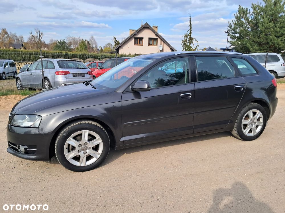 Audi A3 Sportback 1.4 TFSI S line Sportpaket - 4