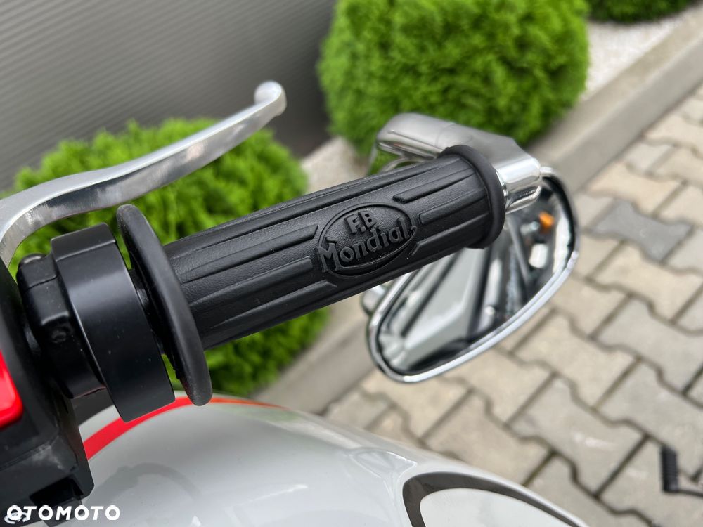 Mondial HPS 125 - 10