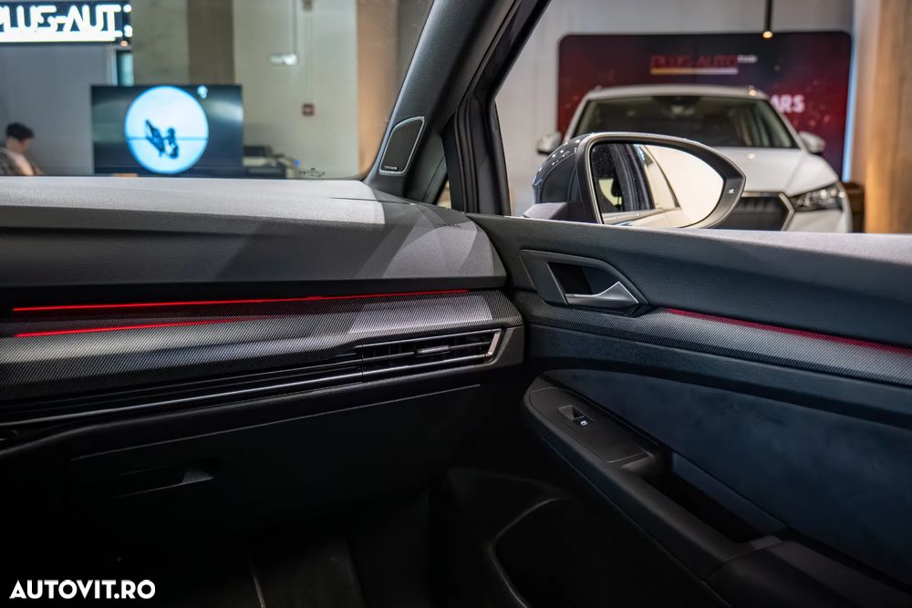 Volkswagen Golf - 23