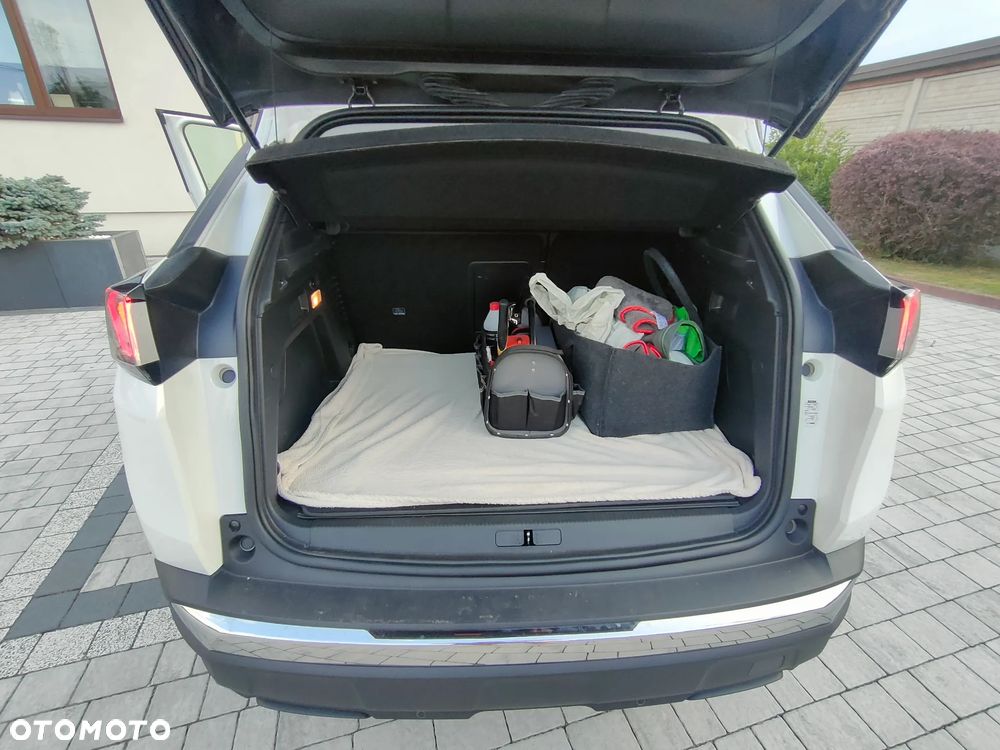Peugeot 3008 1.6 PureTech Hybrid PHEV Allure Pack S&S EAT8 - 11