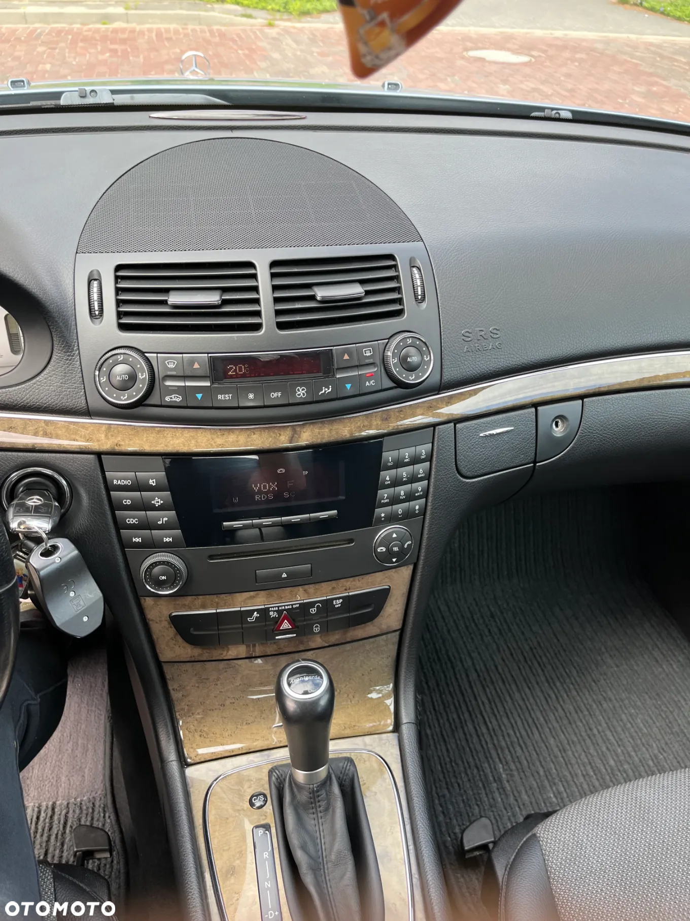 Mercedes-Benz Klasa E - 9