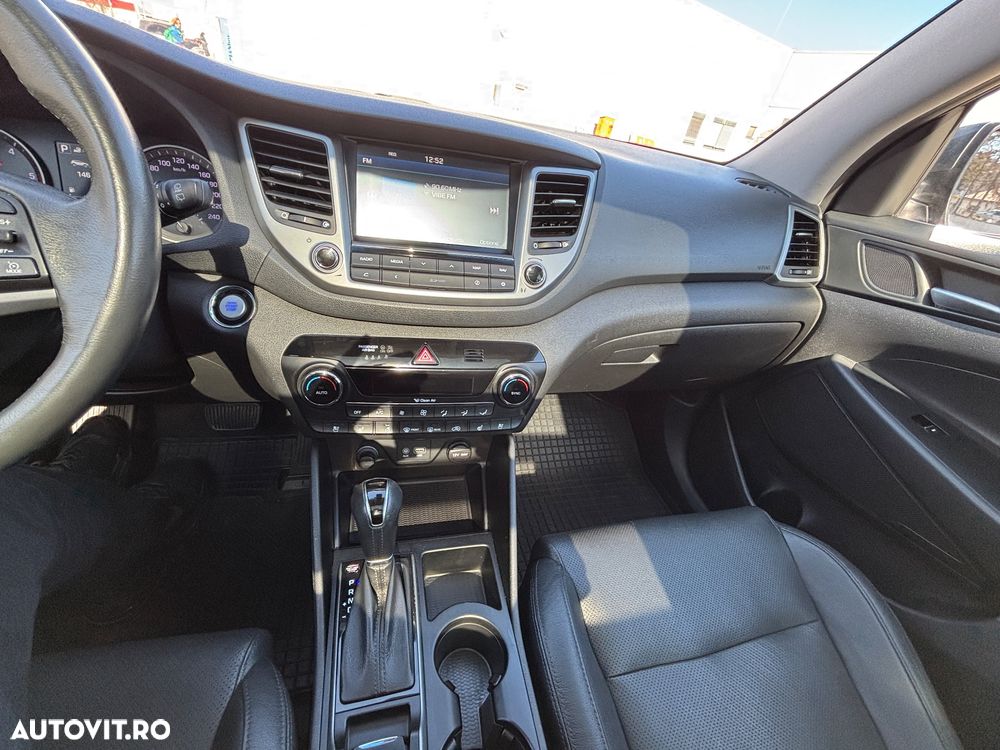 Hyundai Tucson 2.0 CRDI 4WD 6AT Luxury Pack+ - 30