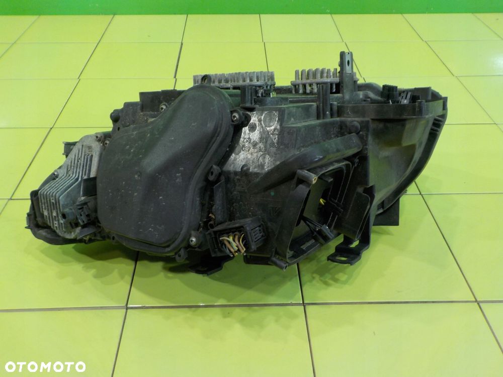 BMW 3 E92 LIFT 2.0 D 10r 2D COUPE XENON lampa prawa przod 7239930-06 - 8