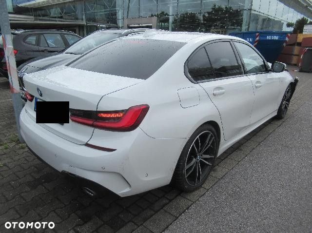 BMW Seria 3 320d Edition M Sport Shadow - 3