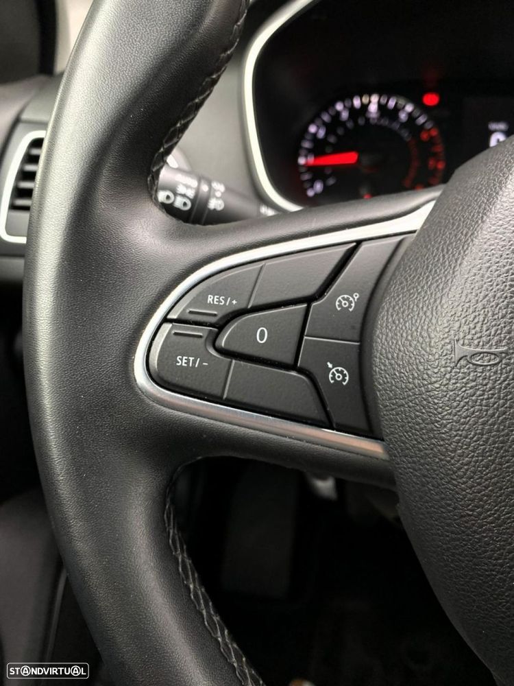Renault Mégane 1.3 TCe Limited - 30