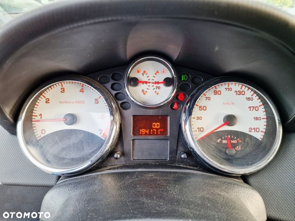 Peugeot 207 110 Sport - 13