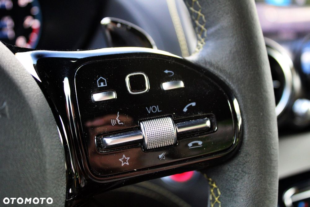 Mercedes-Benz AMG GT R - 12