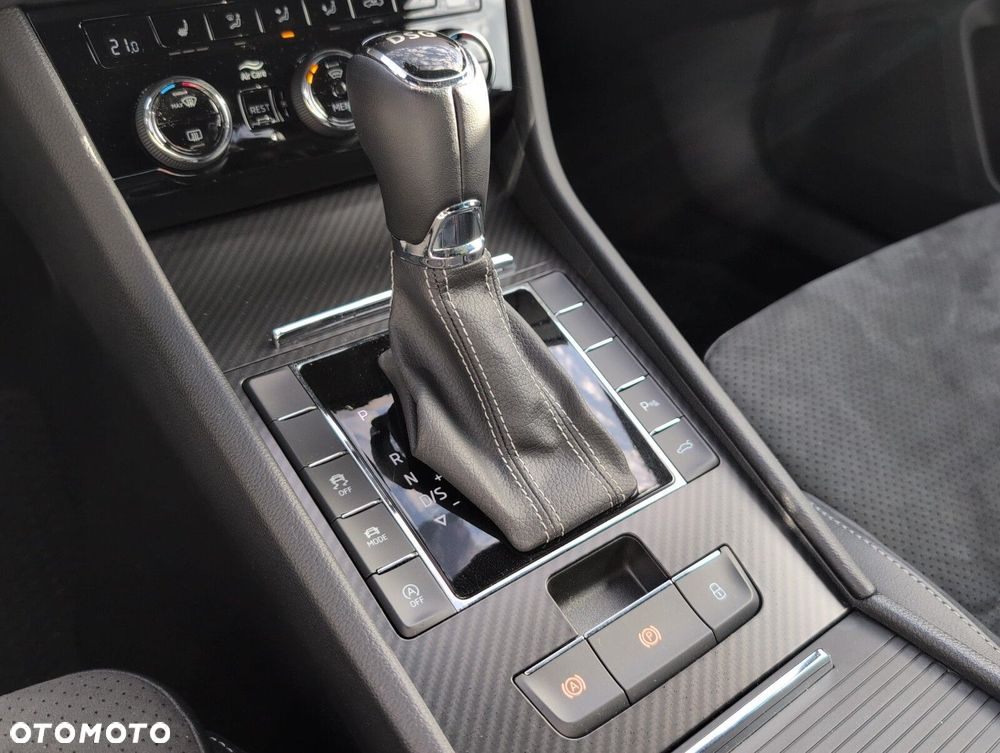 Skoda Superb 2.0 TSI Sportline DSG - 37