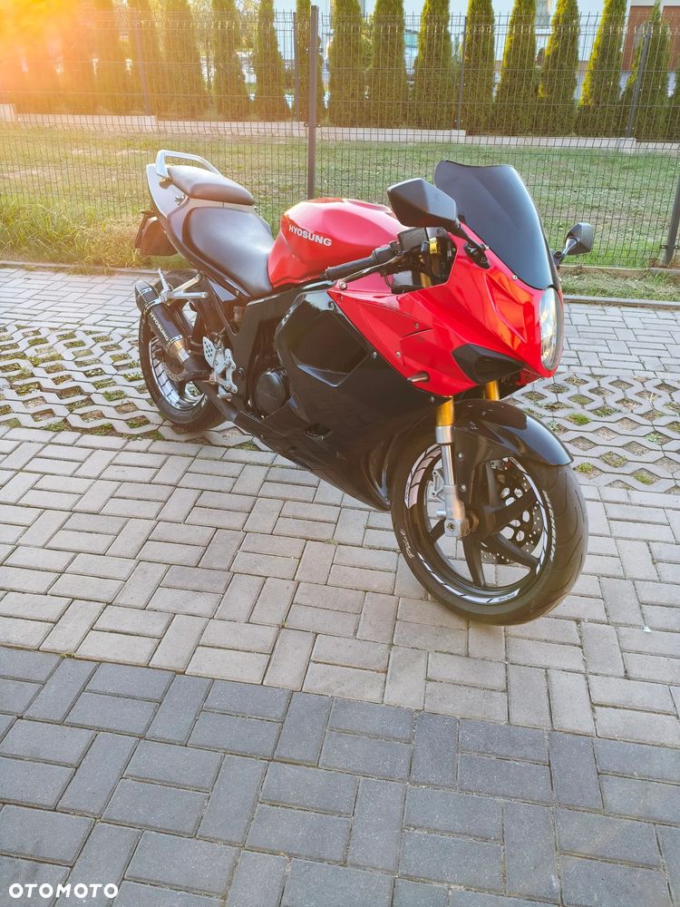 Hyosung GT - 4