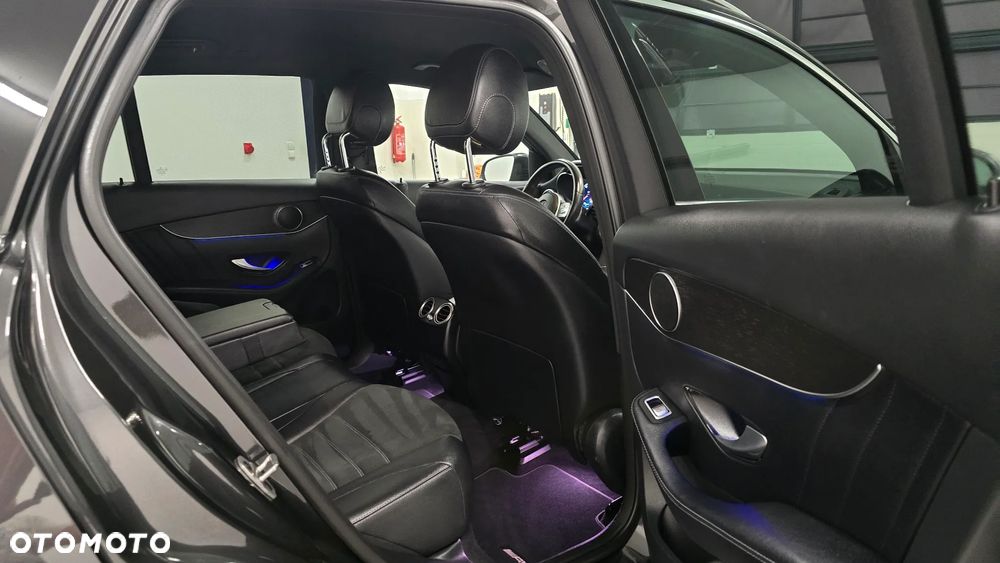 Mercedes-Benz GLC 300 de 4Matic 9G-TRONIC AMG Line - 15