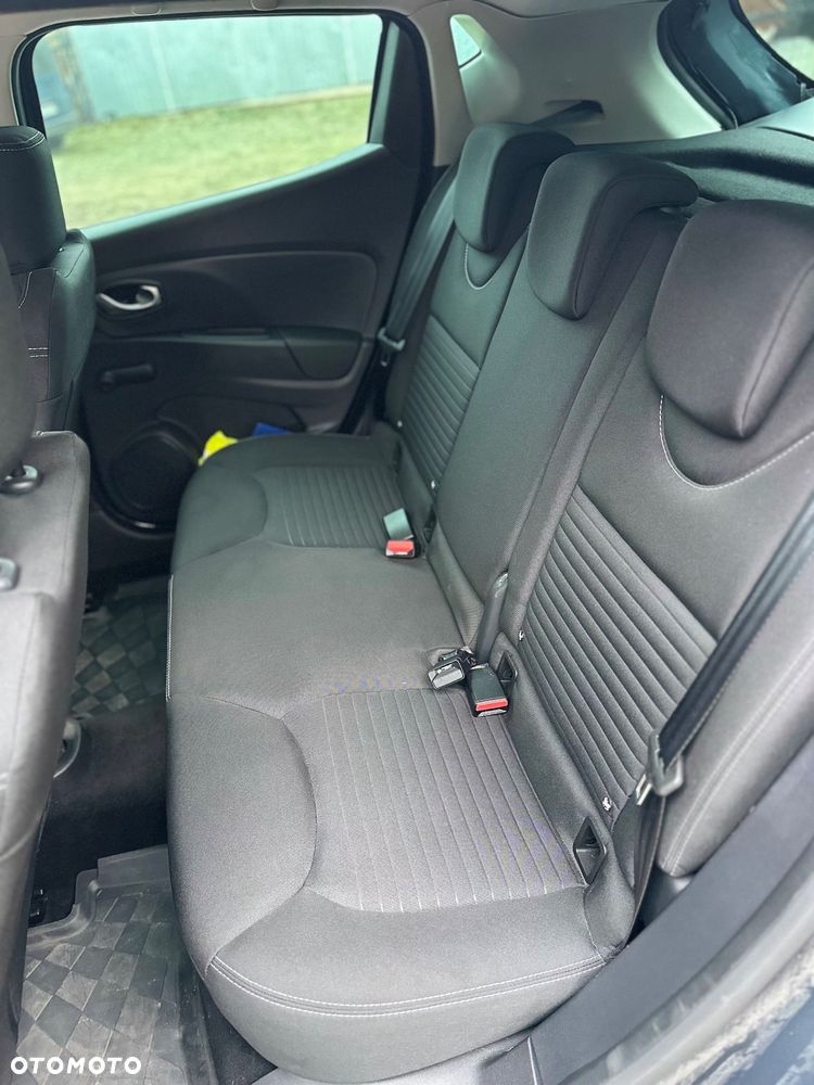 Renault Clio 1.2 16V 75 LIMITED - 10