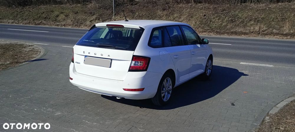 Skoda Fabia 1.0 TSI Ambition - 6