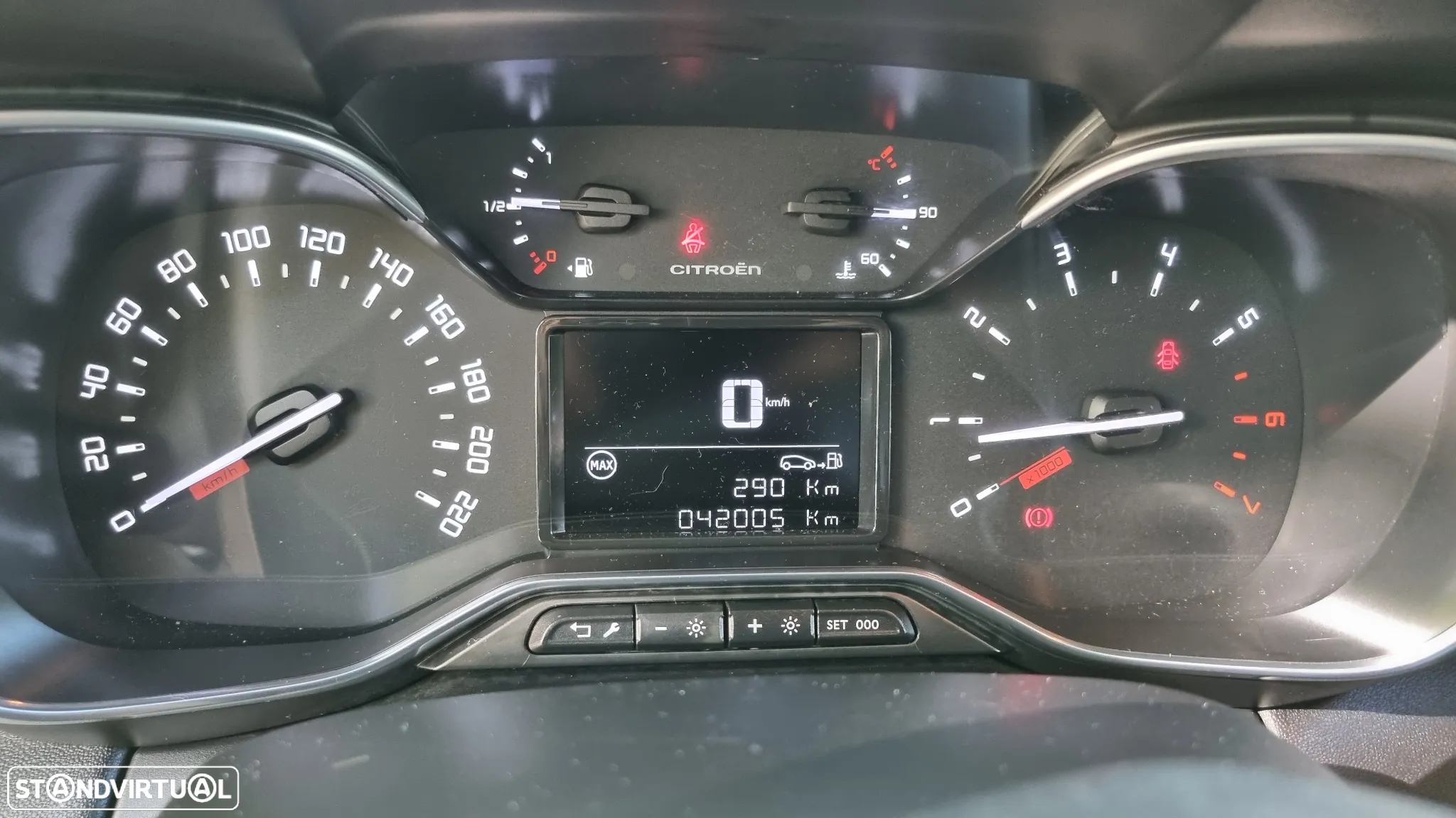 Citroën C3 Aircross 1.2 PureTech Shine - 26