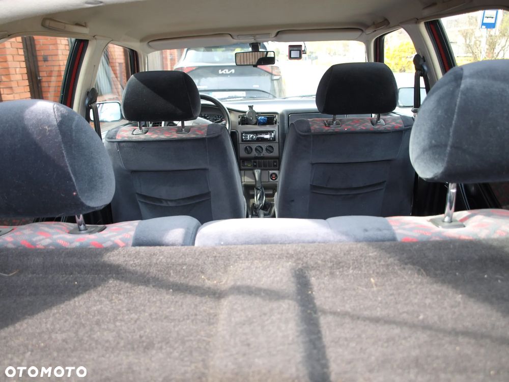 Seat Toledo 1.6 Stella - 13