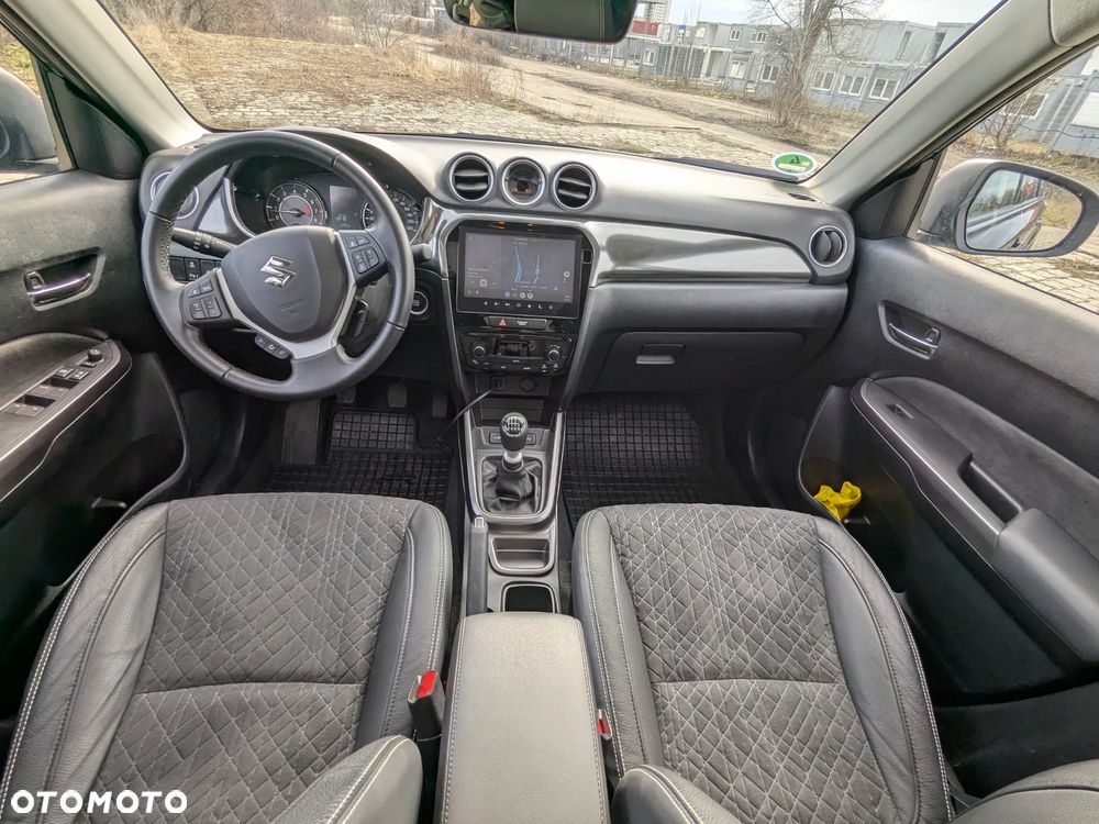 Suzuki Vitara 1.4 Boosterjet Hybrid Comfort+ - 11