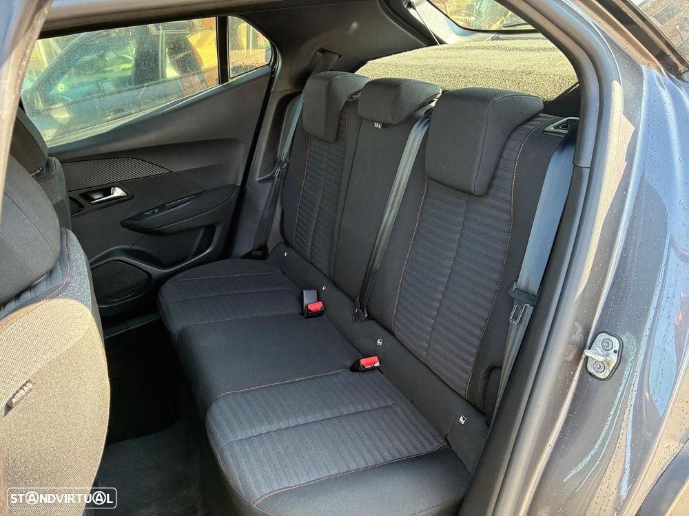 Peugeot 2008 1.5 BlueHDi Active EAT8 - 13