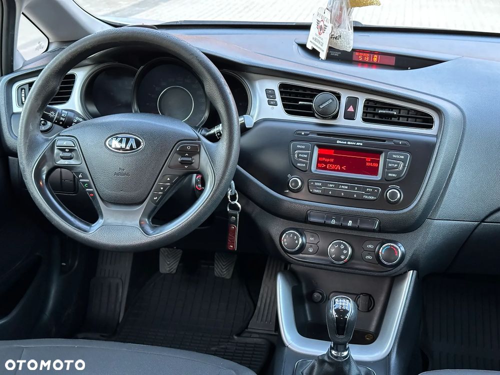 Kia Ceed 1.6 CRDi L - 10