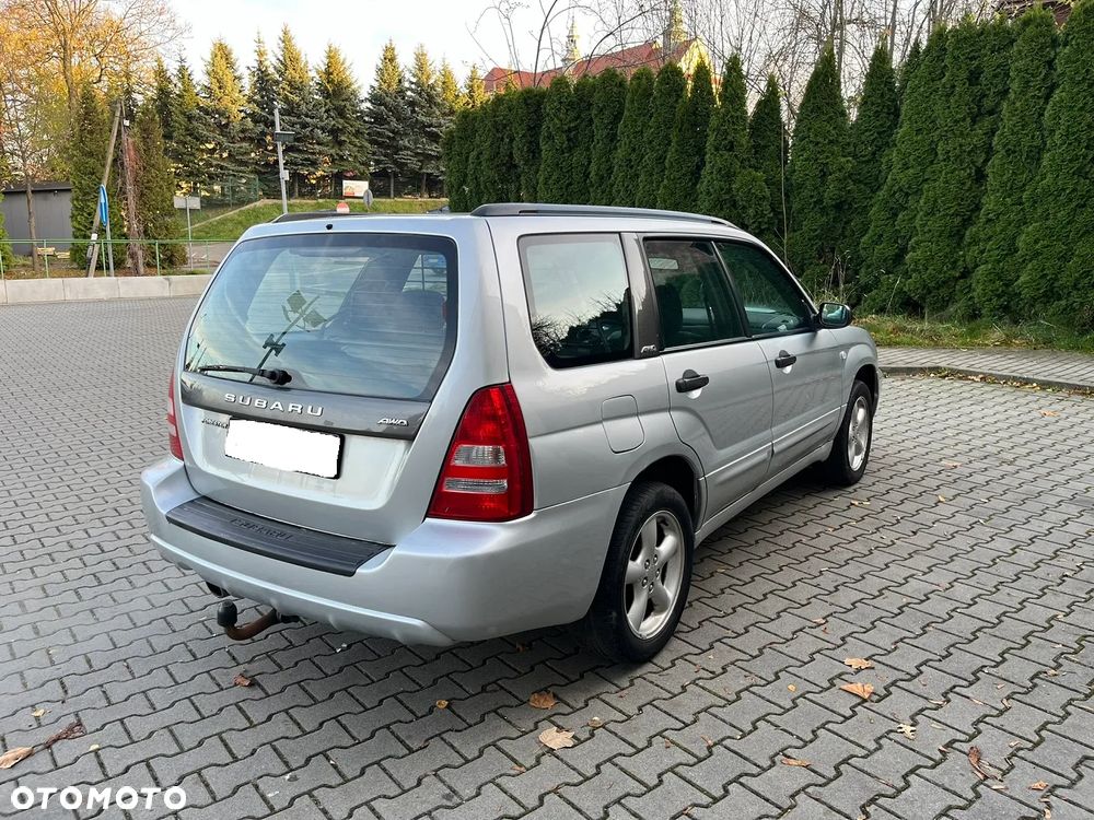 Subaru Forester 2.0 XT Turbo - 24