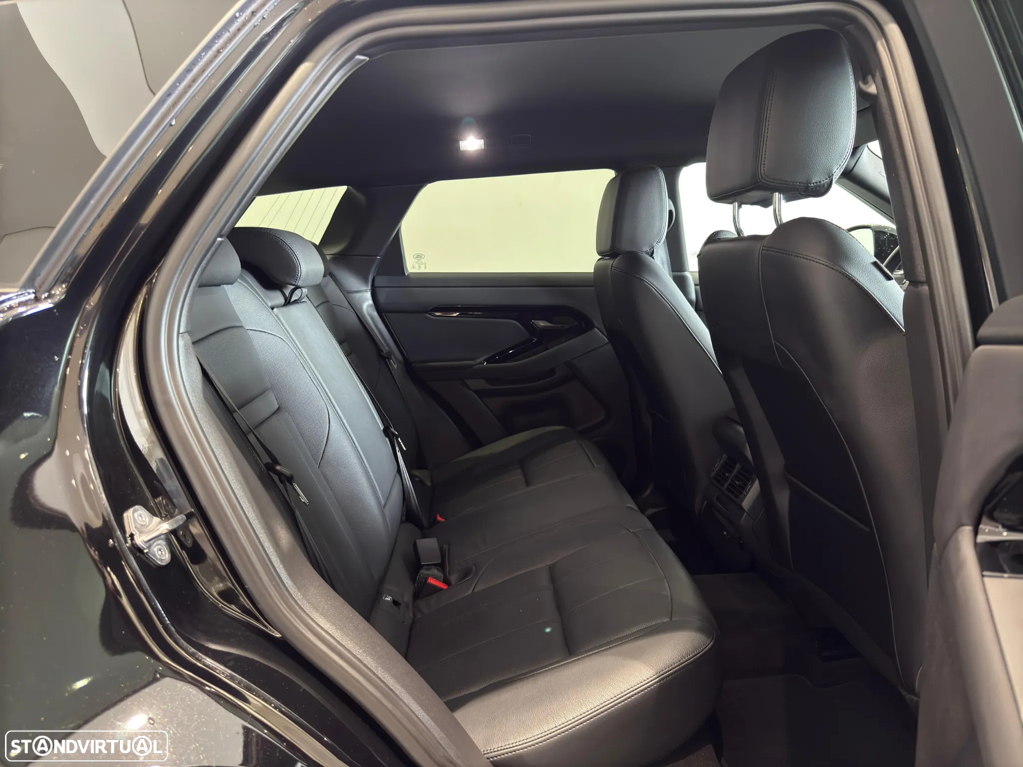 Land Rover Range Rover Evoque 1.5 P300e AWD S Auto - 13