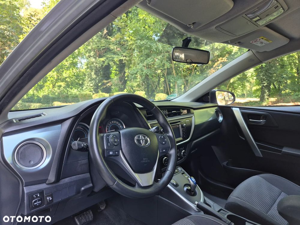 Toyota Auris - 13