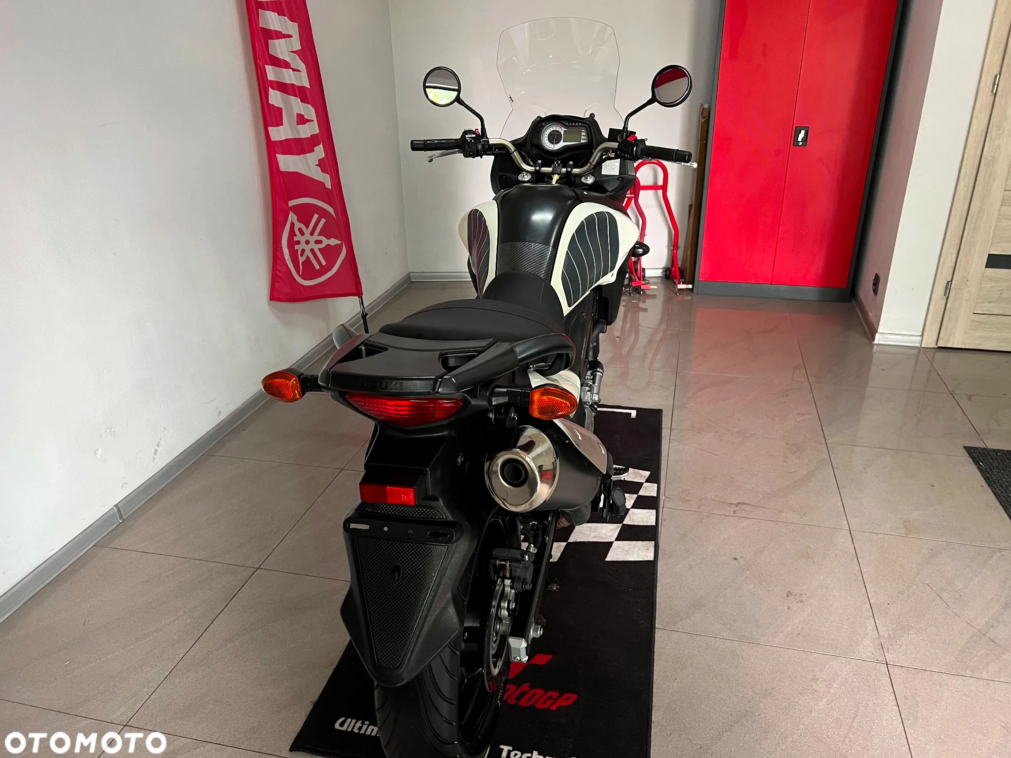 Suzuki DL - 21