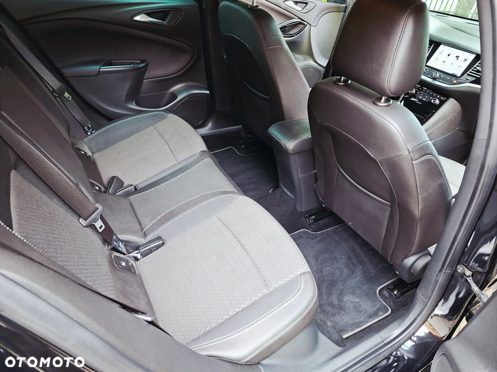 Opel Astra 1.4 Turbo Edition - 22