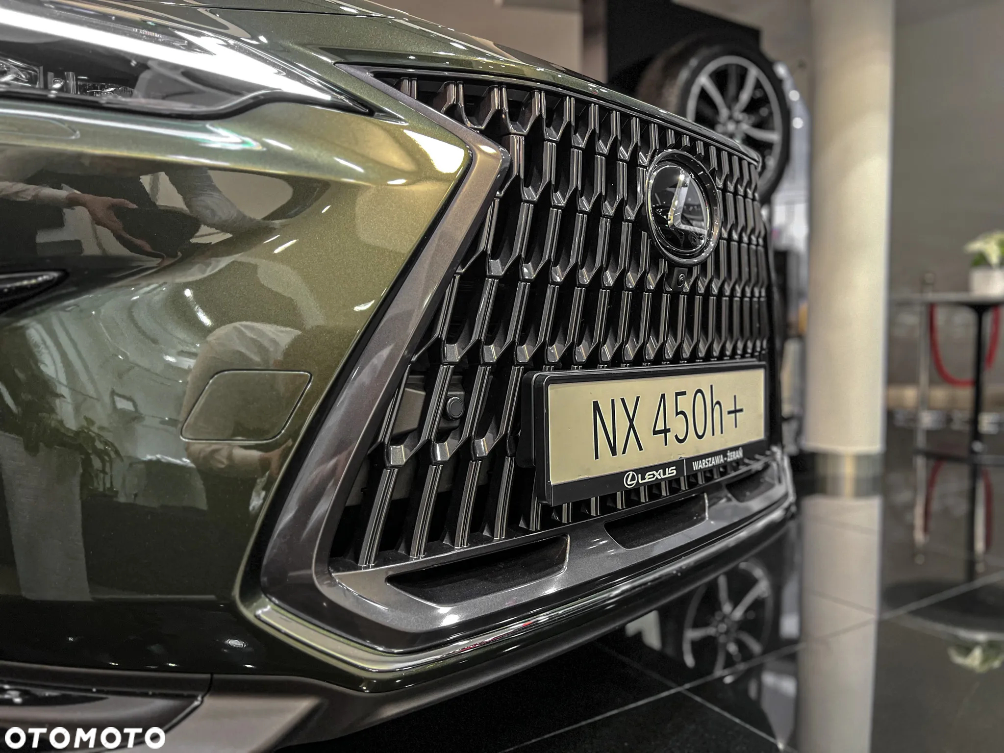 Lexus NX - 9