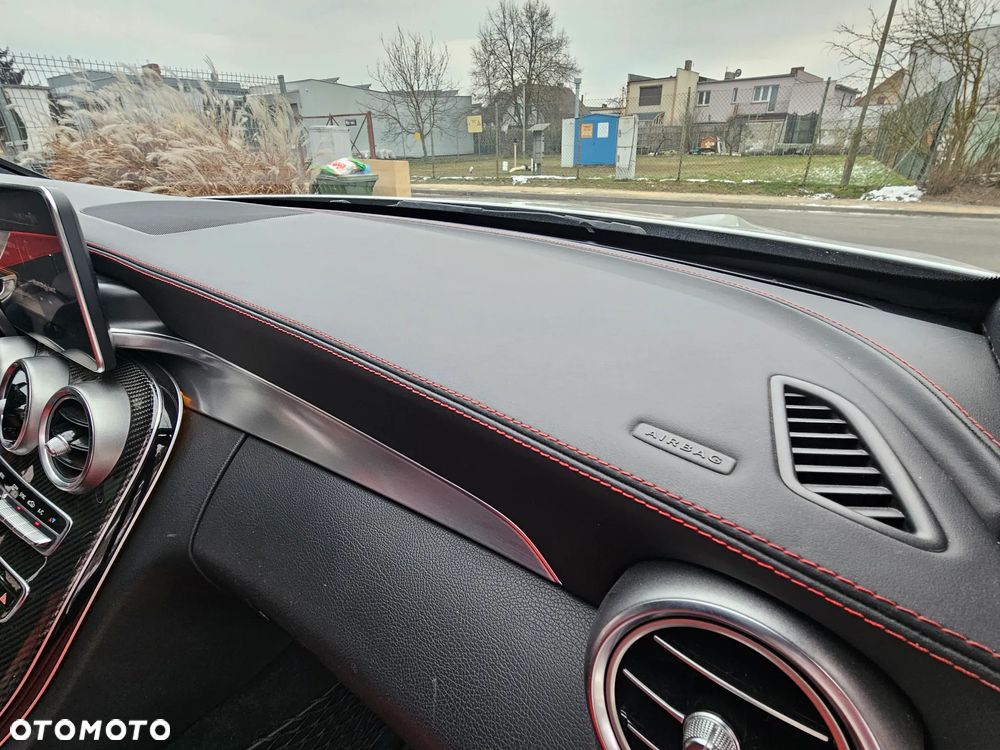 Mercedes-Benz Klasa C AMG 63 S AMG Speedshift 7G-MCT - 15