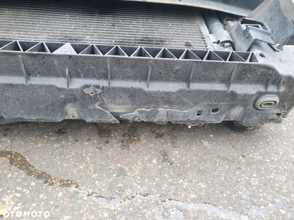 PAS PRZEDNI KOMPLET CHŁODNIC VW TOURAN I LIFT 2009 ROK 2.0 TDI - 7