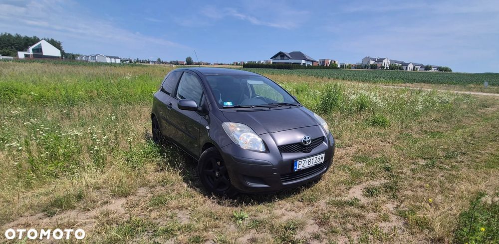 Toyota Yaris - 4