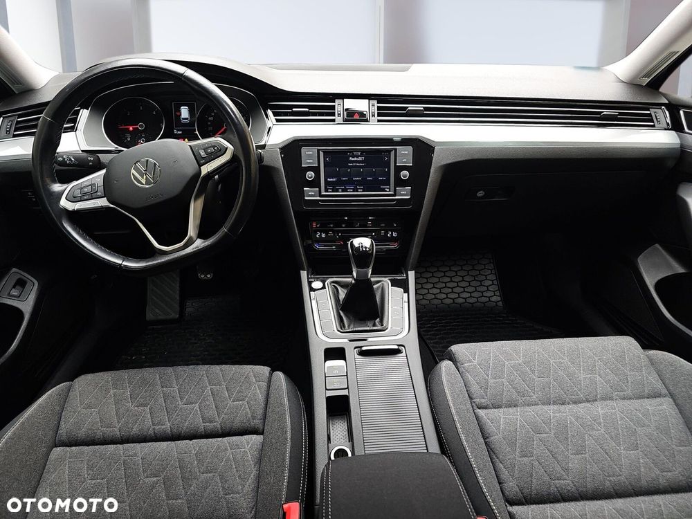 Volkswagen Passat 2022