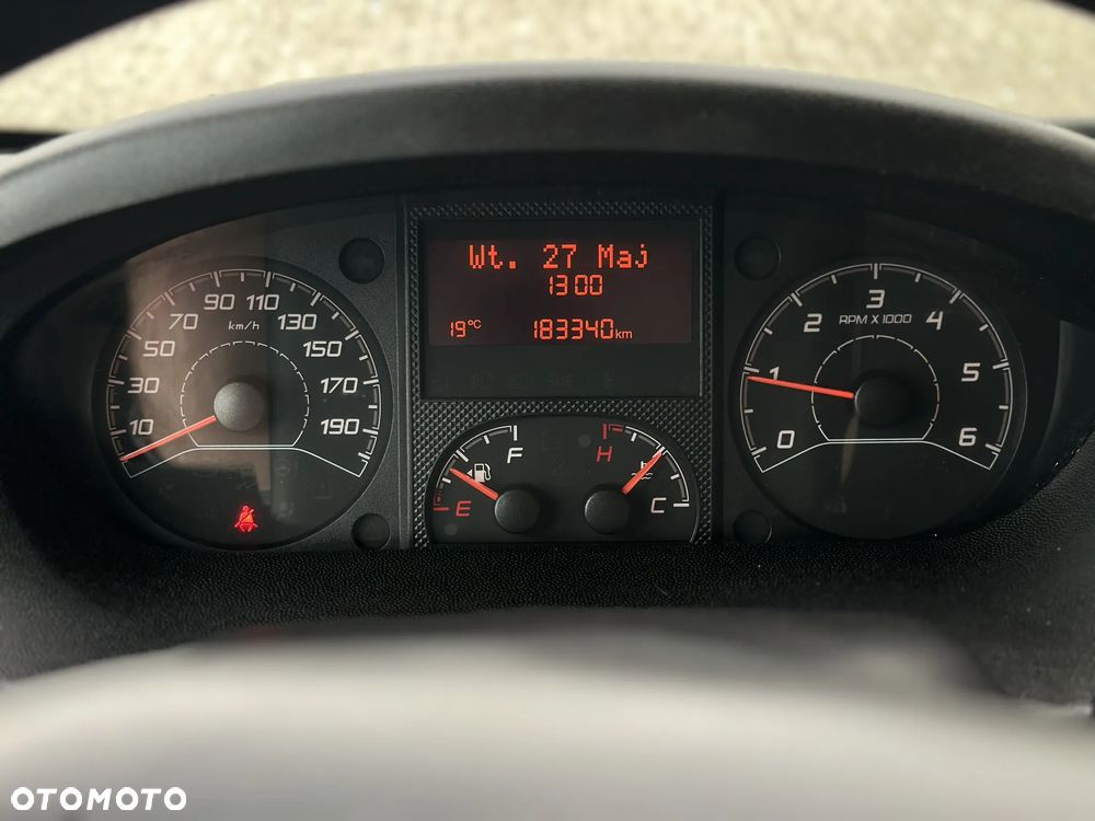 Fiat Ducato 2.3 140KM / Kontener 4,2m 8EP + Winda Dhollandia 750kg / 183.340KM PRZEBIEG / 2021 ROK PRODUKCJI / ZAREJESTROWANY W PL - 29