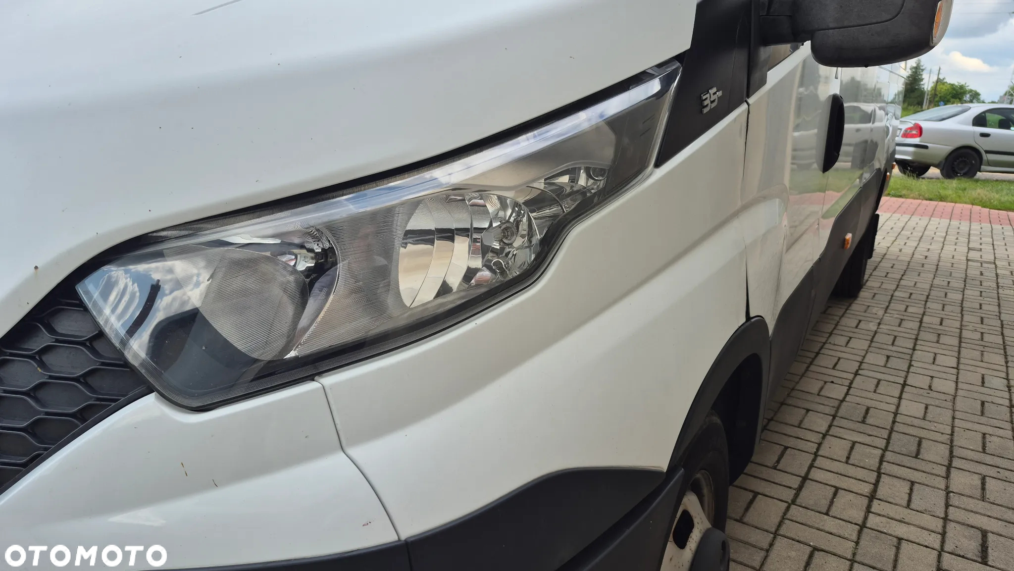 Iveco DAILY 35C15 - 32