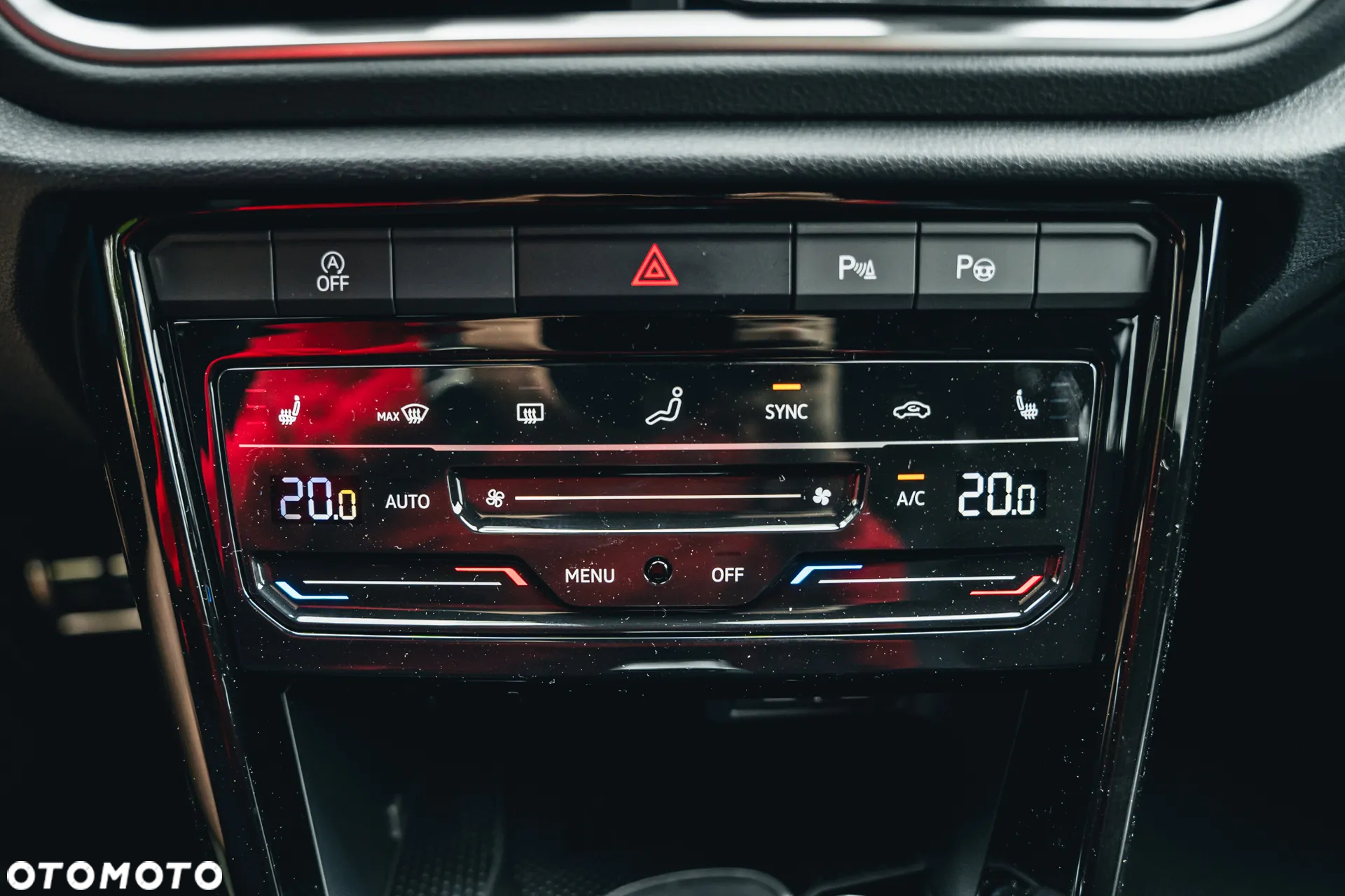 Volkswagen T-Roc 1.5 TSI R-Line Plus DSG - 16