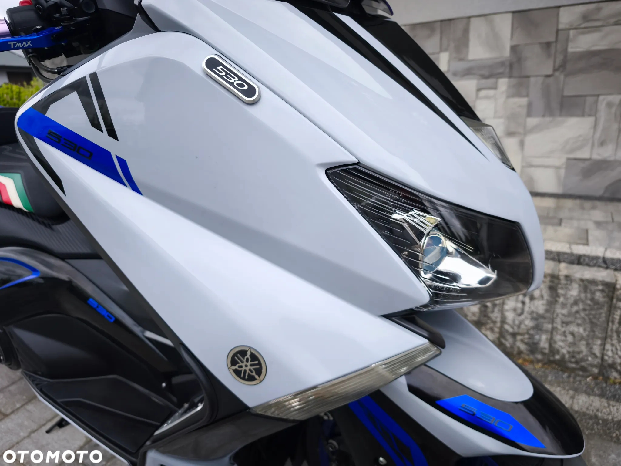 Yamaha Tmax - 18