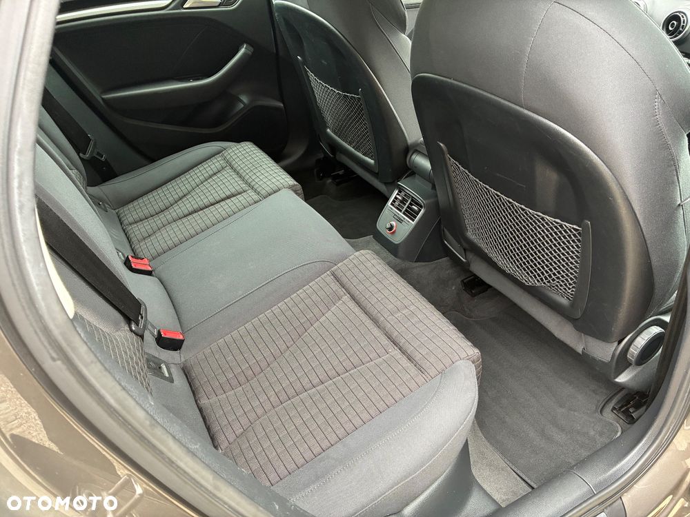 Audi A3 Sportback - 14