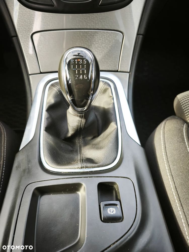 Opel Insignia - 17