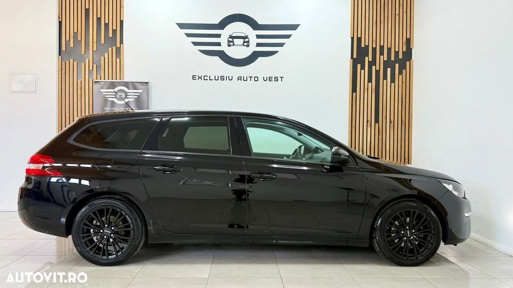 Peugeot 308 - 13