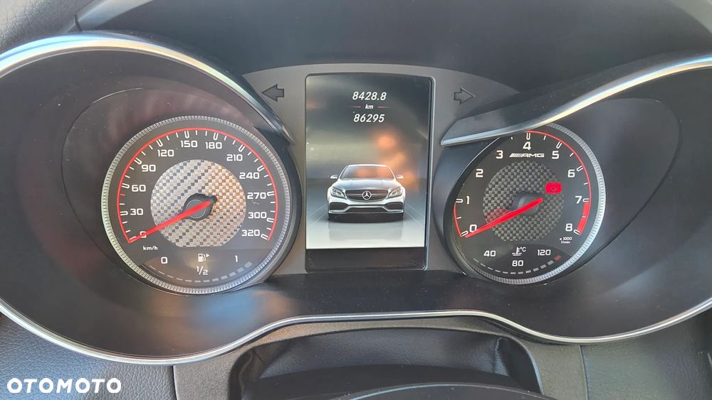 Mercedes-Benz Klasa C AMG 63 S - 16