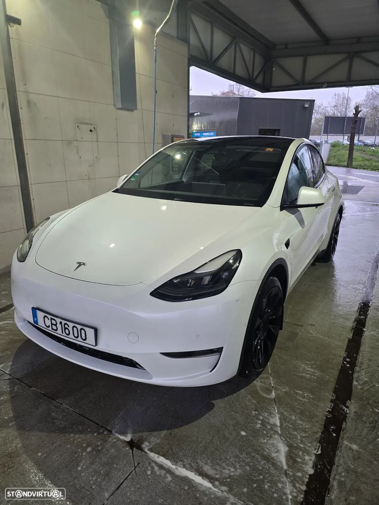 Tesla Model Y Long Range Dual Motor AWD - 1