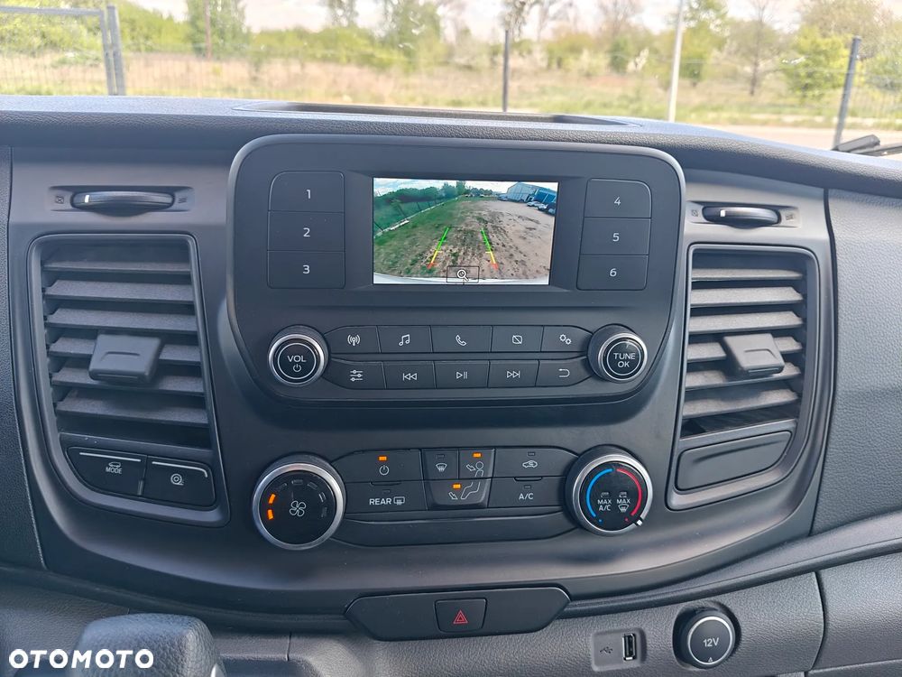 Ford Transit-250 - 15
