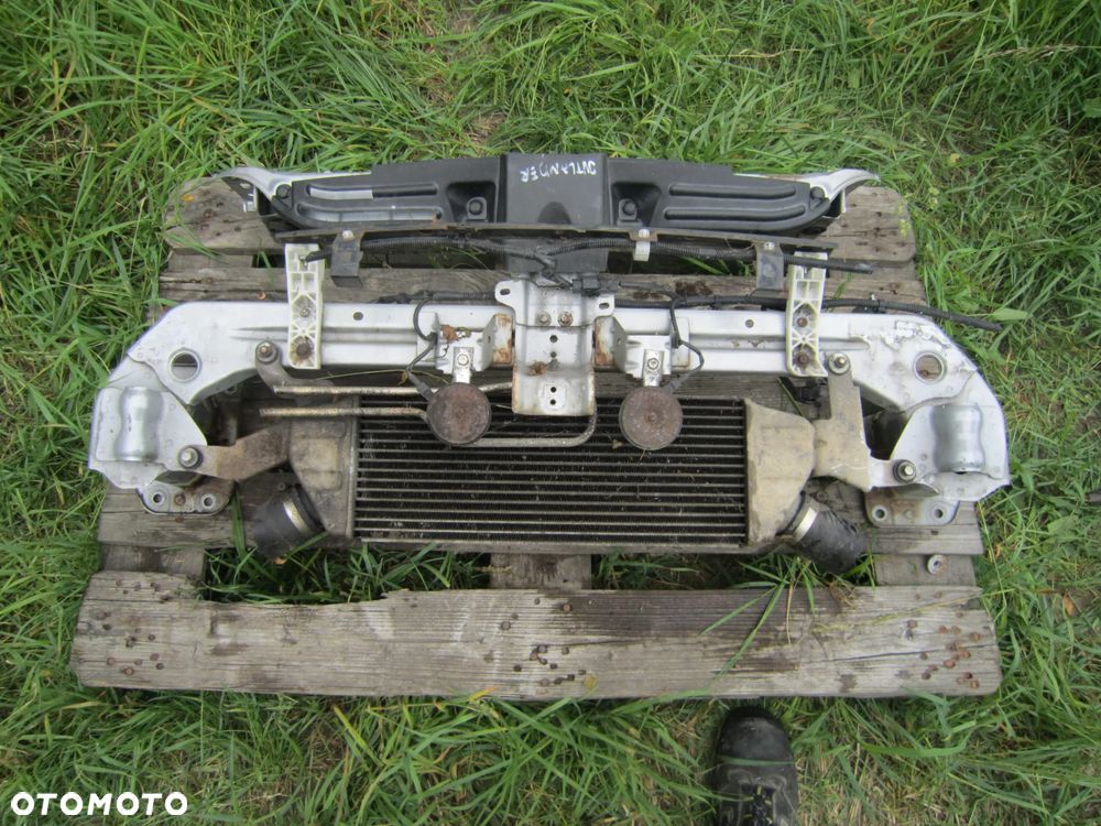 Pas przedni kompletny Mitsubishi Outlander II - 1