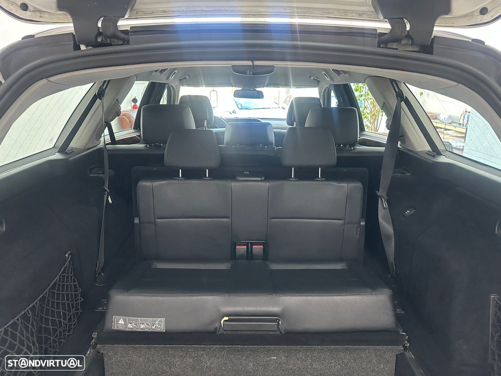 Mercedes-Benz E 220 CDi Classic BlueEfficiency - 32