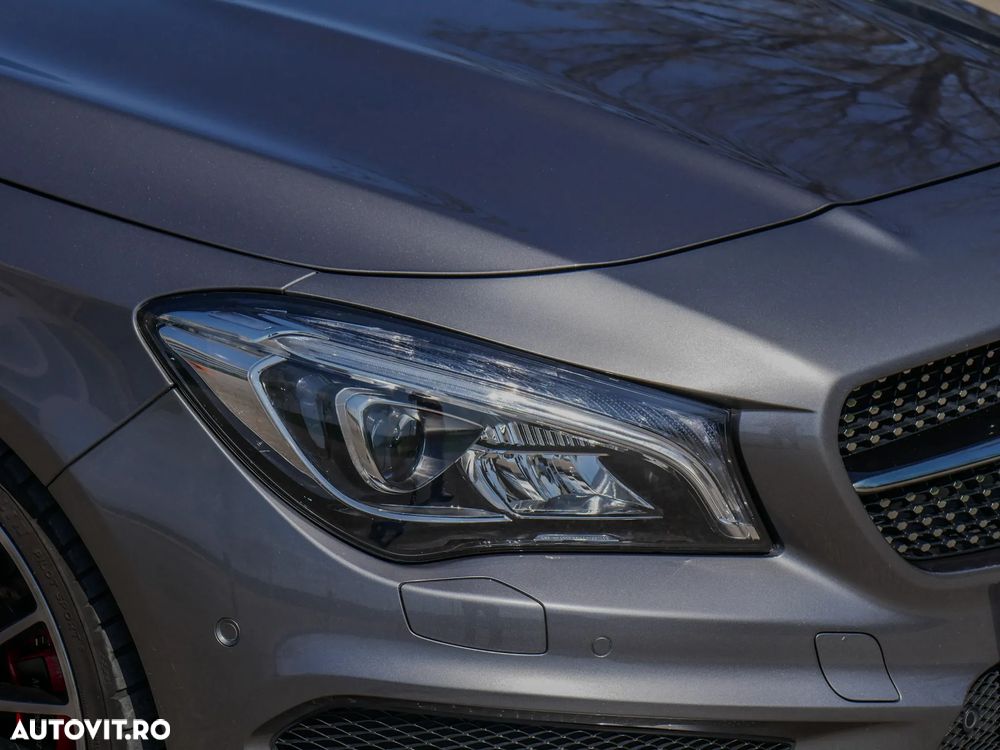 Mercedes-Benz CLA 250 Shooting Brake 4Matic 7G-DCT Sport - 4